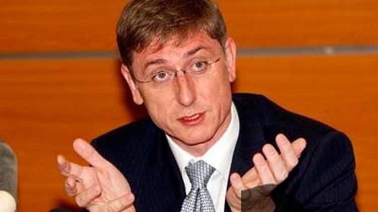 Gyurcsany To Form Socialist Faction In Hungary