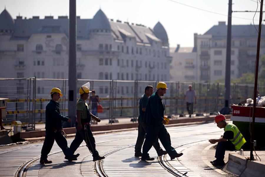 Workers On Margaret Bridge In Budapest Complain Of Lead Poisoning