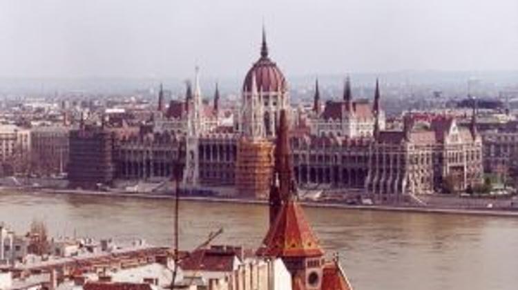 New Mayor Tarlos: Budapest Will Need State Assistance