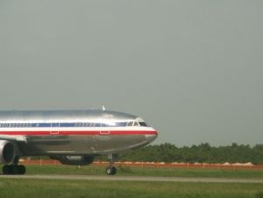 American Airlines From And To Budapest