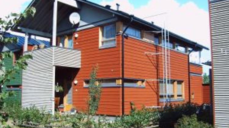 Orbán Argues For “Crisis Taxes,” Flat Tax In Hungary