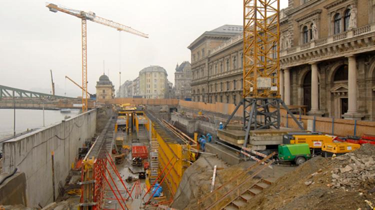 EU Cuts Cash After Illegal Metro Deals In Hungary