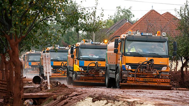 Ft 0.5bn Spent On Sludge Defence In Hungary