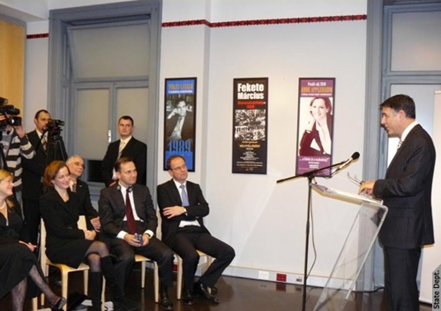 Anne Applebaum Receives Petőfi Prize In Budapest