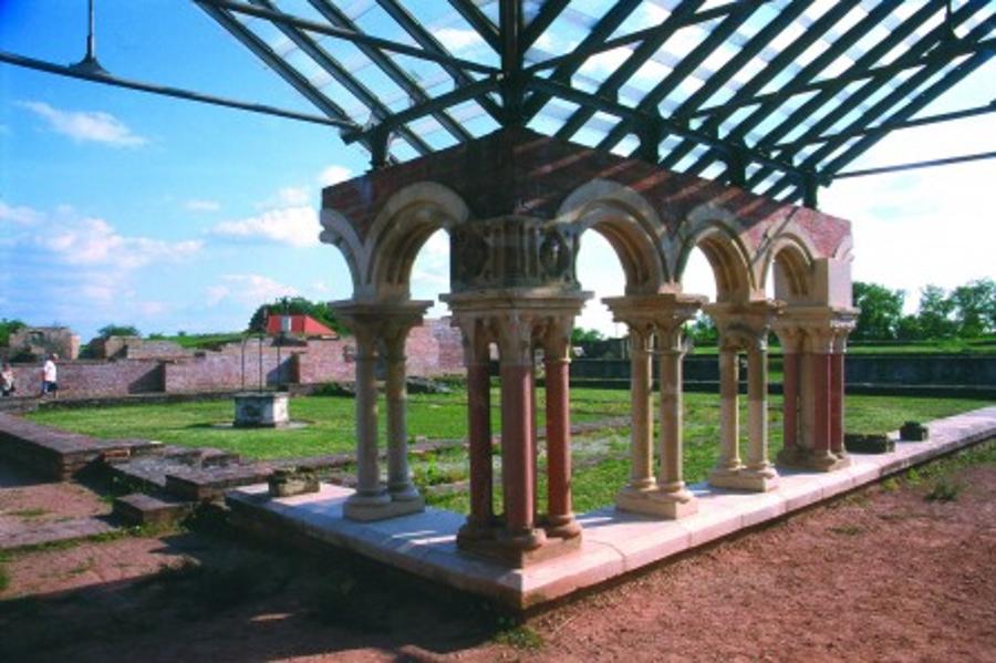 Xploring Hungary: Former Benedictine Abbey, Somogyvar