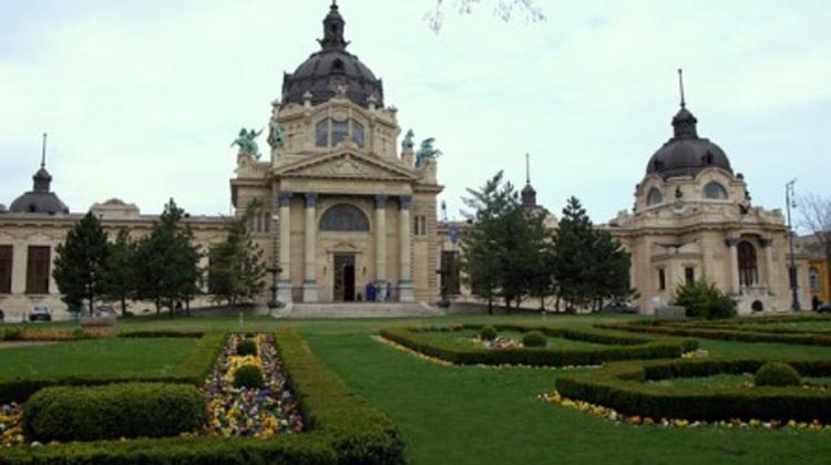 Introducing Széchényi Thermal Baths & Swimming Pool