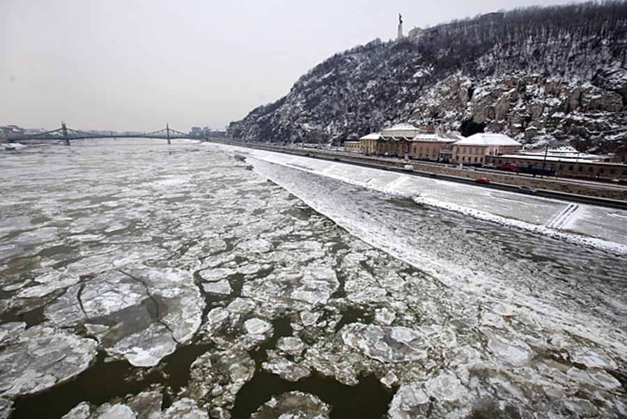 Danube May Freeze Over In Hungary