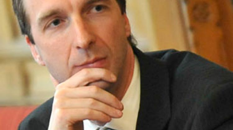 Former Finance Hungarian Minister Oszkó Accused Of Benefiting From Malév’s Collapse