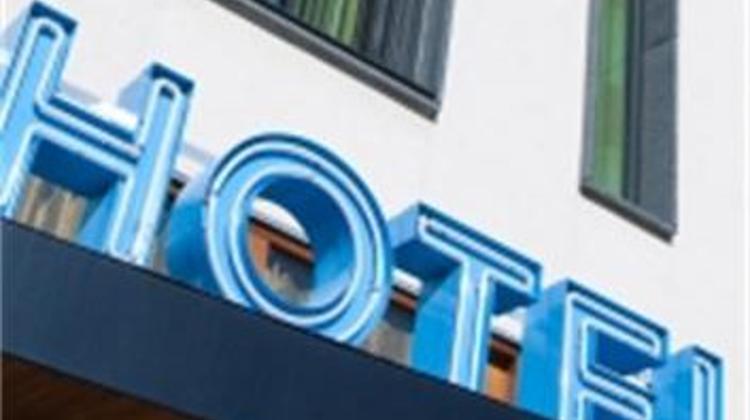 Malév Collapse Hurting Budapest Hotels