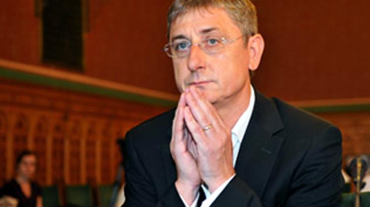 Parliamentary Caucus Rule Change Deals New Blow To Party Of Former PM Gyurcsány