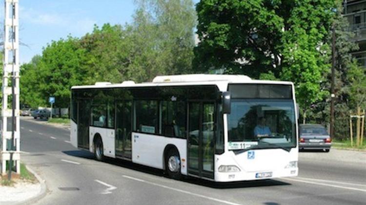Riders Ill On Poorly Ventilated Buses In Budapest
