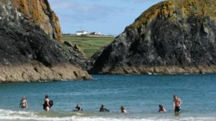 Only 35% Of Hungarians Plan To Travel For Summer Holidays