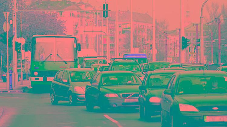 Budapest Transport Company Rewards Anti-Graffiti Bus Driver