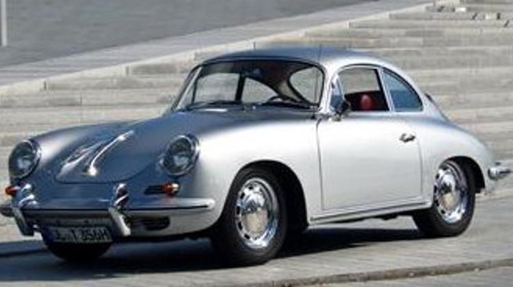 Old Timers Car Show, Széchényi Square Budapest, 7 July