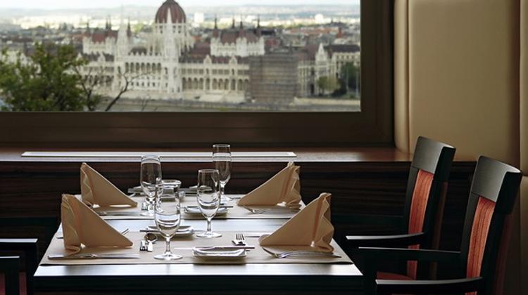 Festive Offers From Icon - The Restaurant In Hilton Budapest Hotel