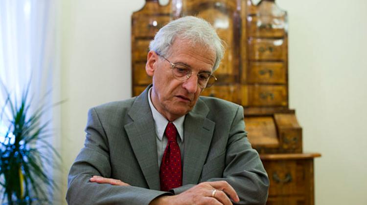 Xpat Opinion: Self-Critical Reactions To Former Hungarian President Sólyom’s Speech