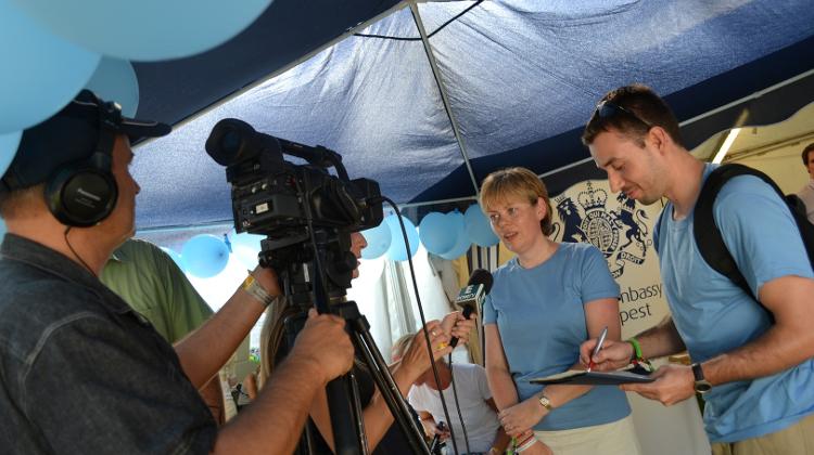 Guest Blog By British Chargé D’Affaires Theresa Bubbear : 'Sziget: “First” Impressions'