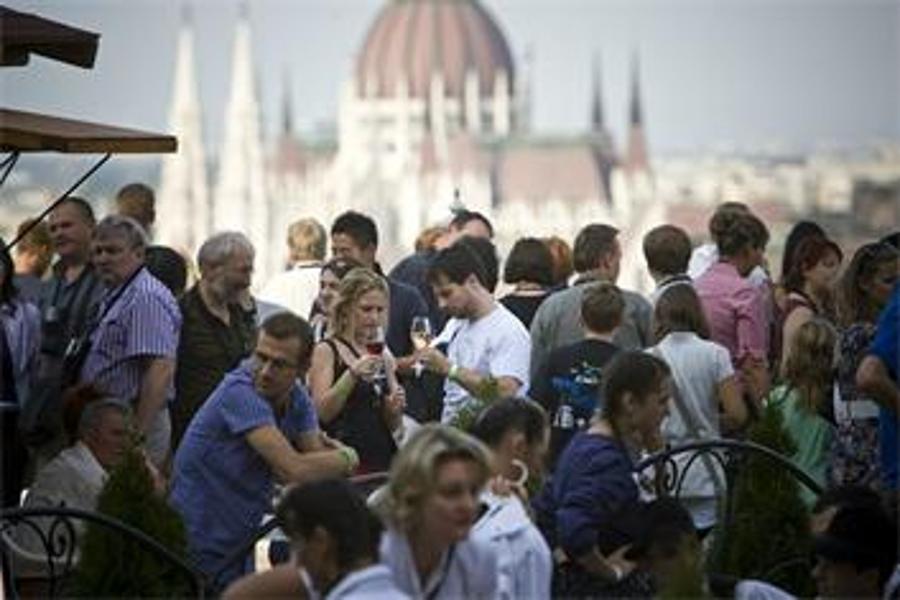 Video Invitation: Budapest Wine Festival, Until 16 Sept.