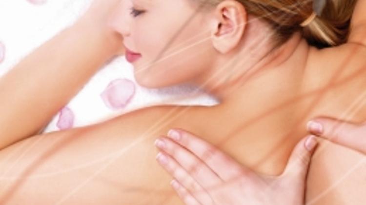 Holmes Place Wellnes Action In October