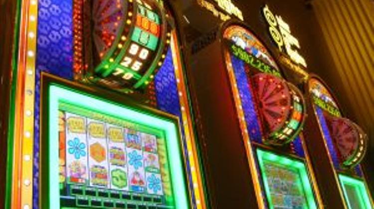 Cabinet To Outlaw Slot Machines In Hungary