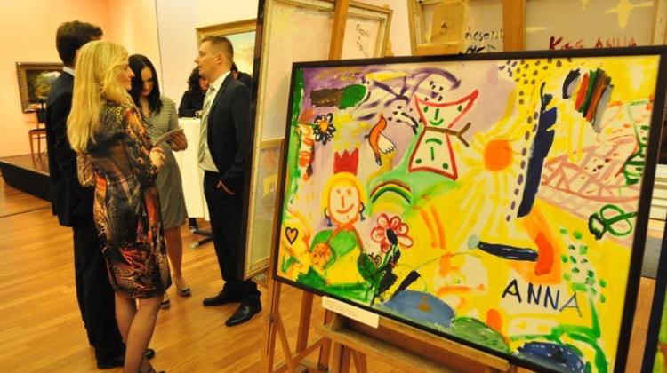 Xpat Report: Art Integrates Us Event In Budapest