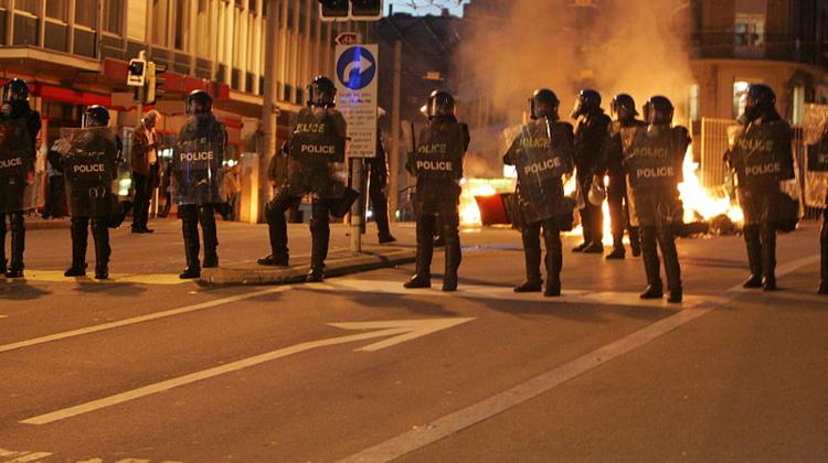 Xpat Opinion: Experts Forecast Mass Poverty, Civil Unrest In Hungary