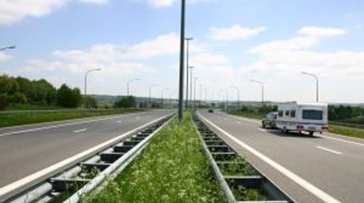 MOL Makes Rubber Bitumen For Roads In Hungary