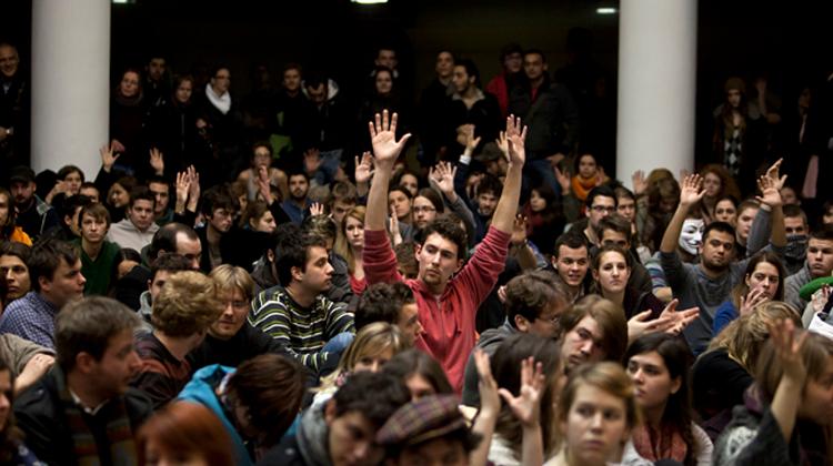 Hungary's Prime Minister Meets Students’ Delegation