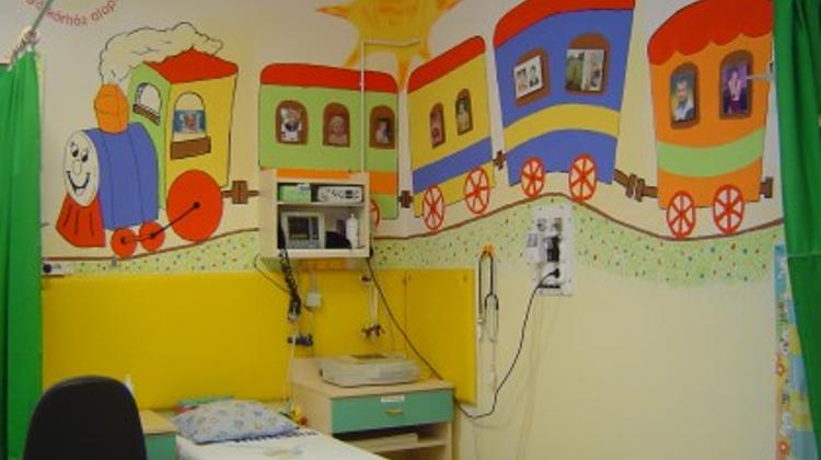 Swiss & Hungarian Artists To Decorate Children's Hospital Ward