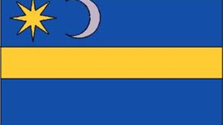 Xpat Opinion: Banner War, Round Two: Szekler Flag Aflutter On Hungarian Parliament