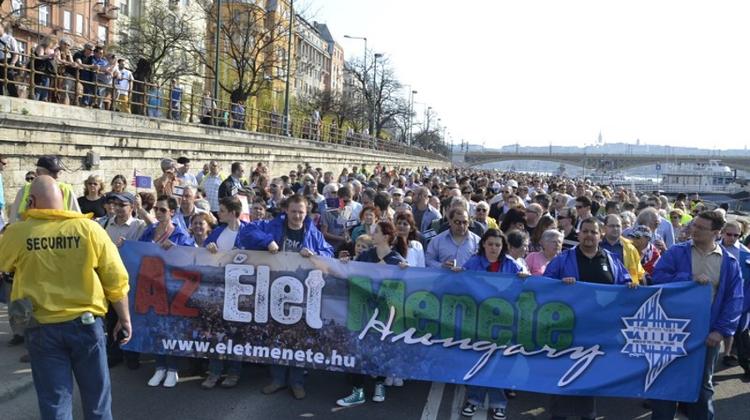 Xpat Report: The 11th March Of The Living In Budapest