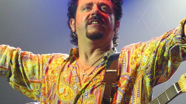 Concert Invitation: Steve Lukather, PeCsa Music Hall, 7 April