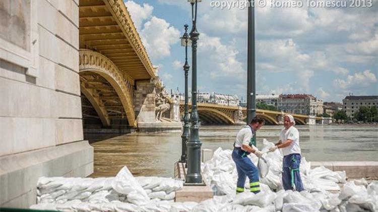Canadian Embassy In Budapest Expresses Solidarity With Hungary During Flood Emergency