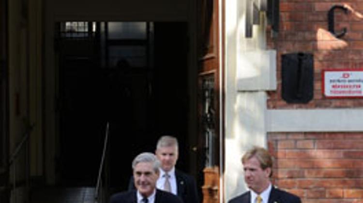 FBI Director Robert S. Mueller, III Visits Hungary