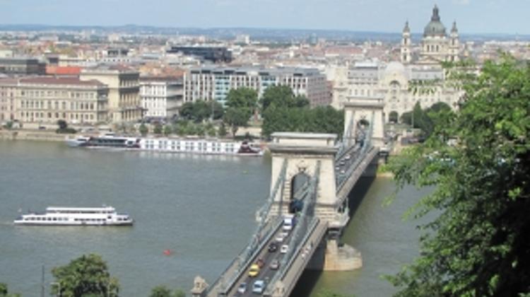 Traffic Changes In Budapest Due To Danube Flooding