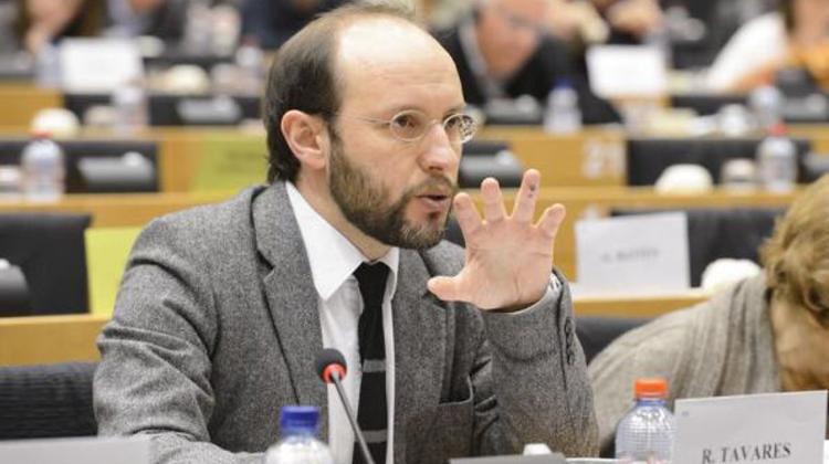 Tavares Denies Apologising To Hungary's Roma Authority President Farkas