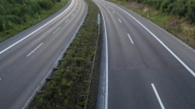 MFB Sacks Hungary's Motorway Manager Heads