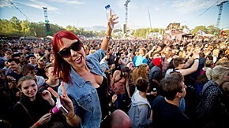 Nick Cave & Franz Ferdinand Playing At Sziget Festival In Budapest