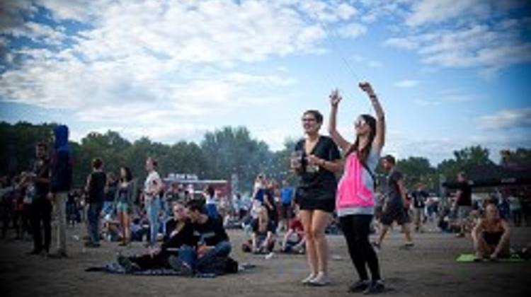 Video Article: Let's Get Cool At Sziget Beach In Budapest