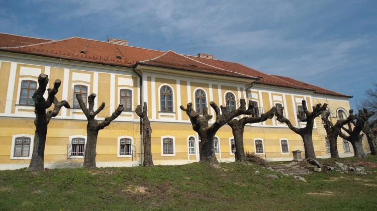 Invitation: Andrew Fekete Exhibition, Iskaszentgyörgy, Hungary, 7 September