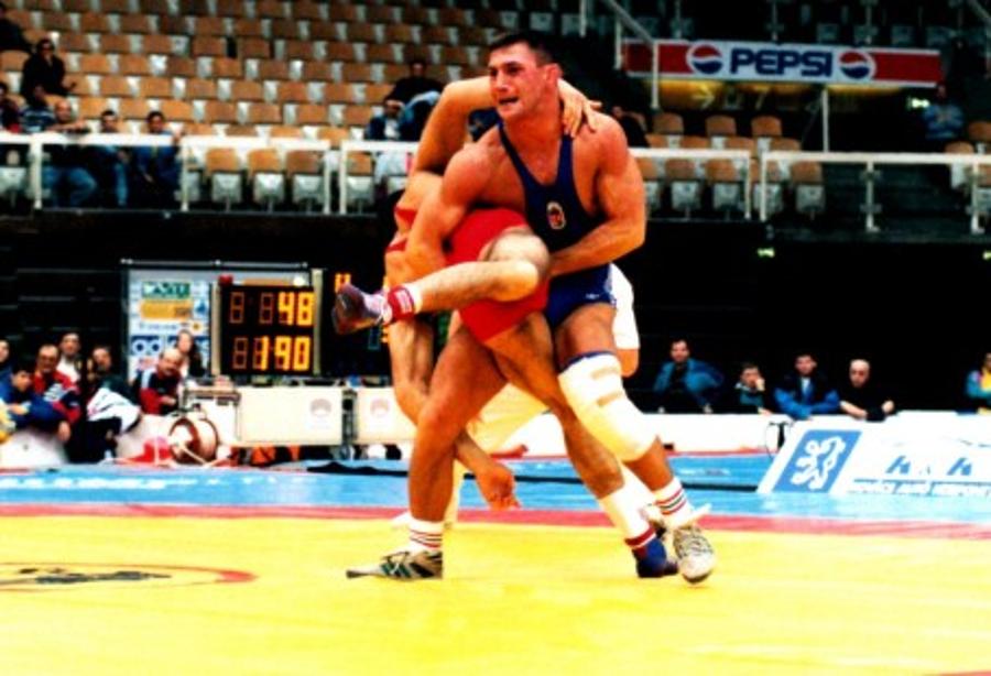 World’s Wrestlers Compete In Budapest