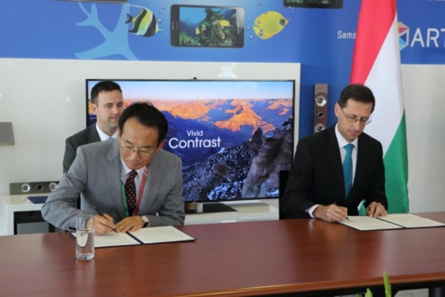 Hungary's Government Concluded Strategic Partnership Agreement With Samsung