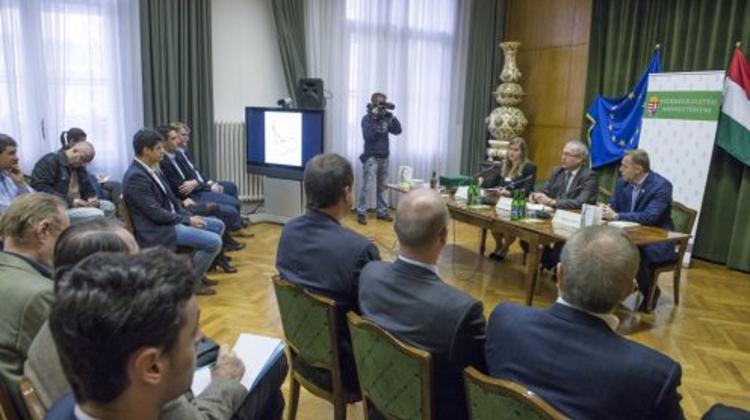 New Publication Showcases Hungary's Excellent White Wines