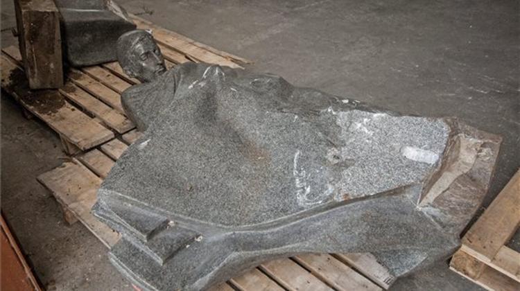 Hungarian Town Győr To Restore Radnóti Statue