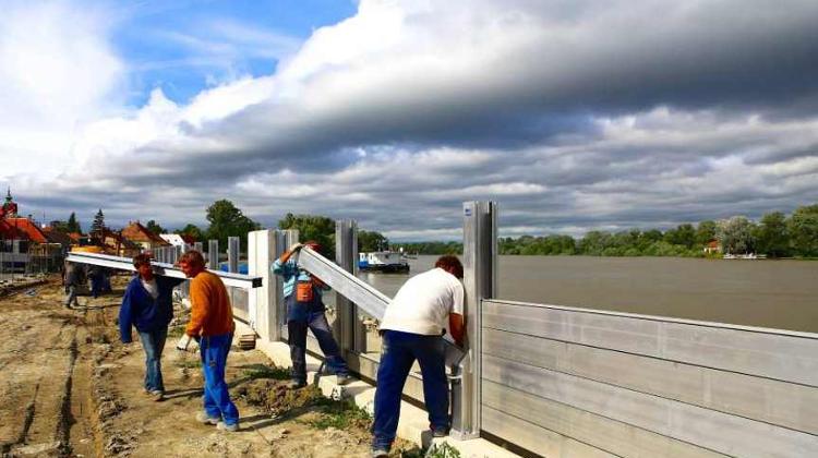 Hungarian City Szeged To Get Ft 2bn Mobile Dam