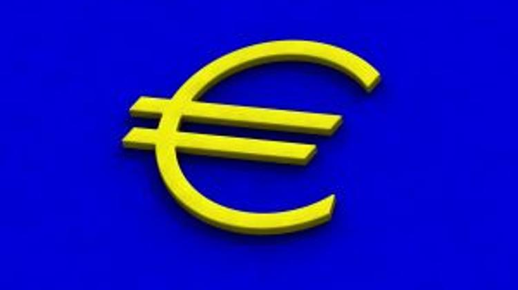 Hungarian Forint Passes 300 To Euro