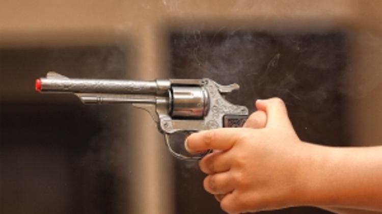 Officer Injured In Downtown Budapest Shoot-Out