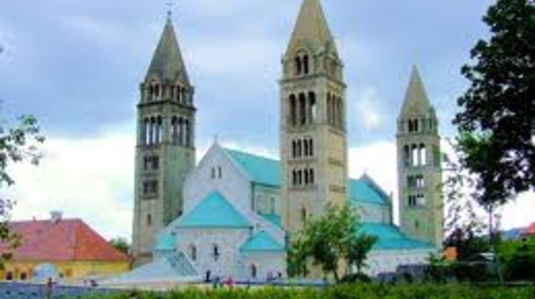 Jewels Disappear From Cathedral In Hungary