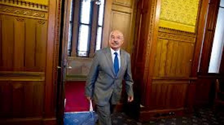 Hungarian Party Jobbik Initiates Hearing Of Martonyi, Semjén Over Ukraine