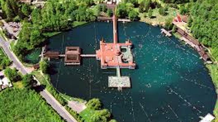 Hungarian Spa Town Hévíz Bids To Make It On To World Heritage List
